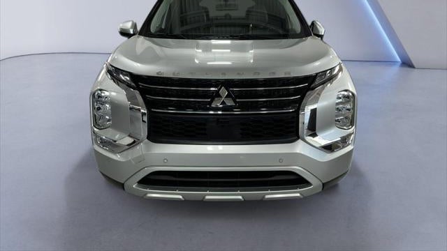 Preowned 2022 Mitsubishi Outlander SE for Sale