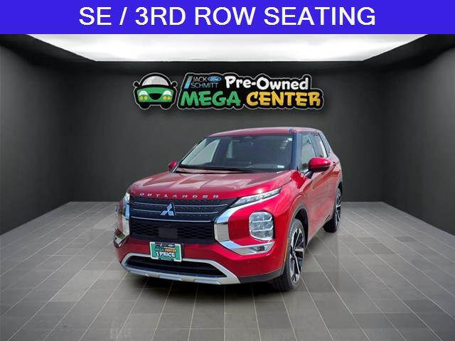 2022 Mitsubishi Outlander - $15,435