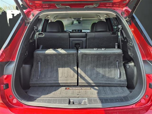 2022 Mitsubishi Outlander - $15,435