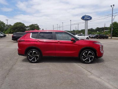 Photo of a 2023 Mitsubishi Outlander SE 4DR SUV for sale