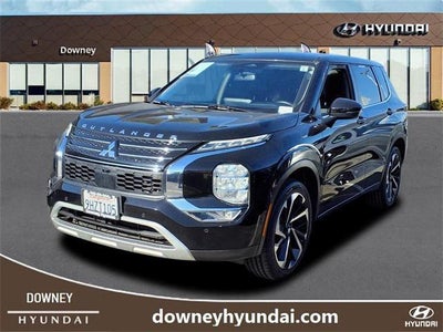 Photo of a 2023 Mitsubishi Outlander SE 4DR SUV for sale