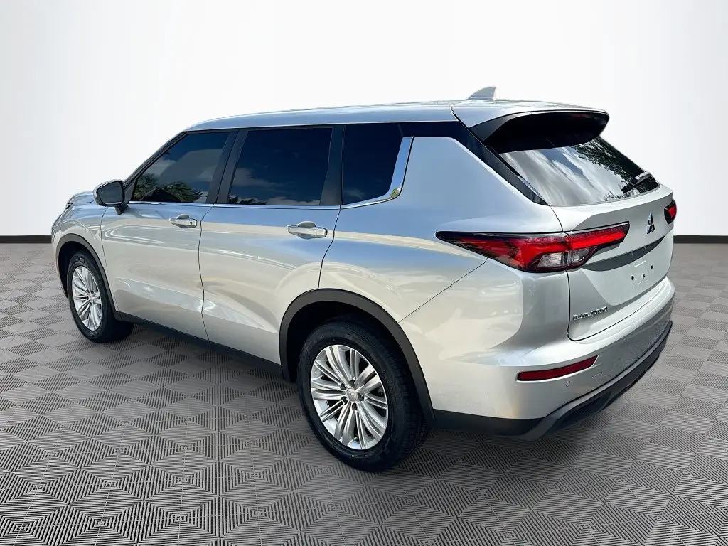 2024 Mitsubishi Outlander - $19,034