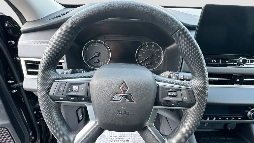 2025 Mitsubishi Outlander ES