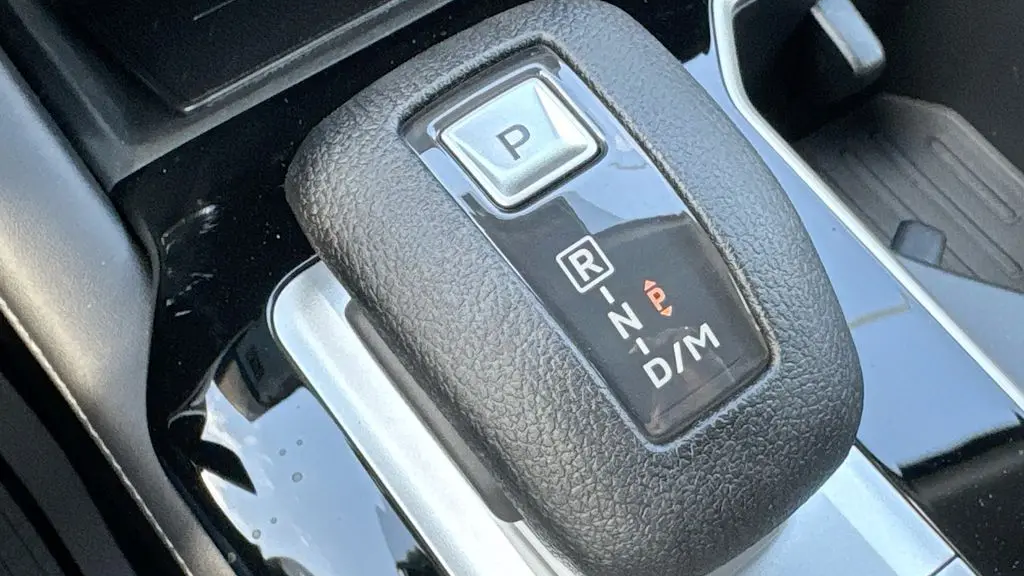 2025 Mitsubishi Outlander ES