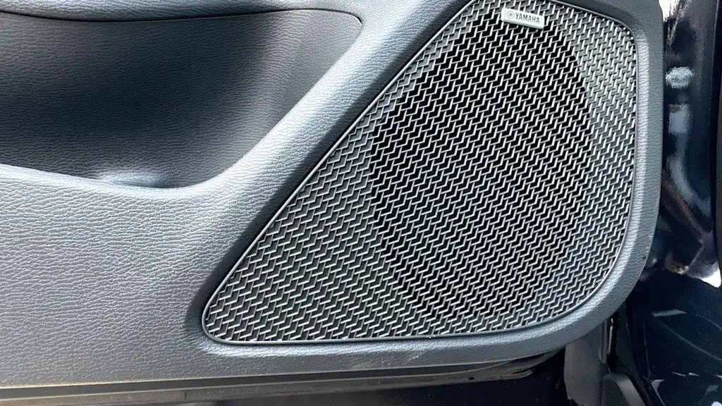 2025 Mitsubishi Outlander ES