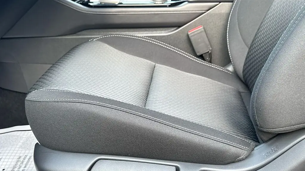 2025 Mitsubishi Outlander ES