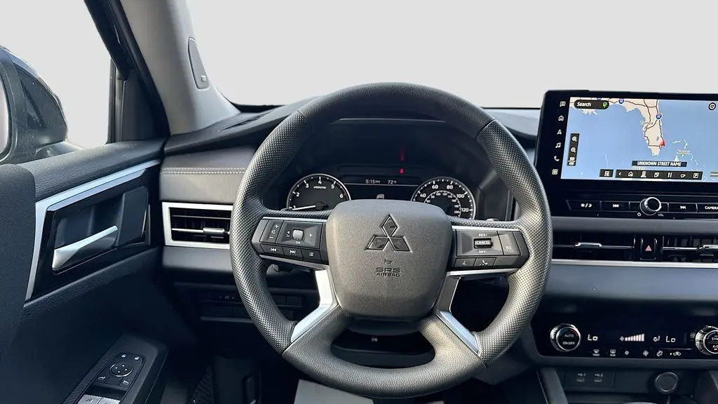 2025 Mitsubishi Outlander ES