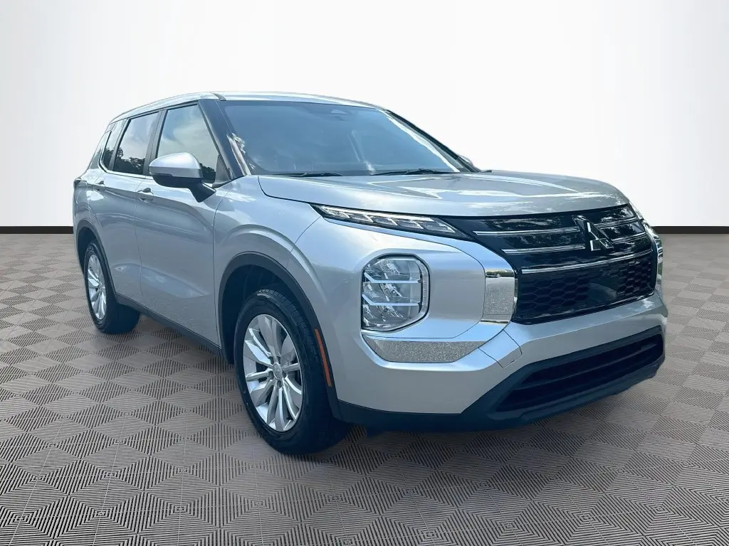 2025 Mitsubishi Outlander - $25,952
