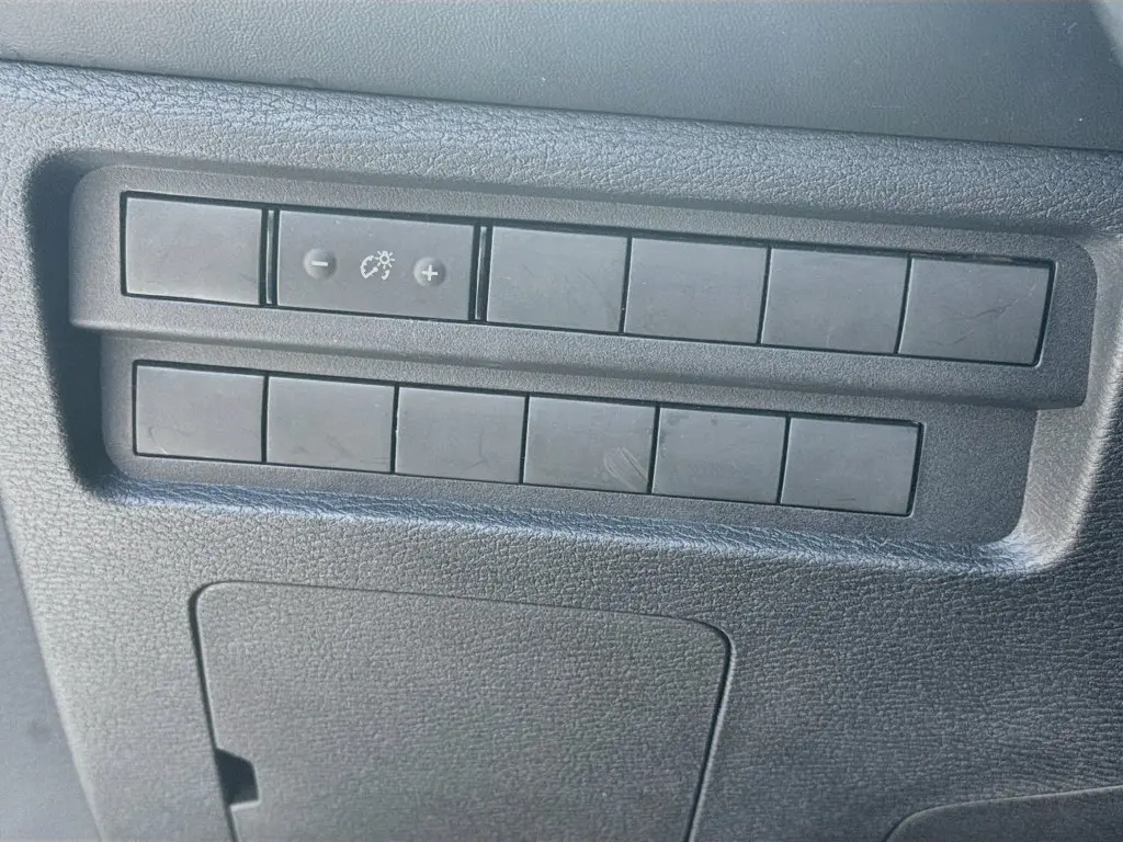2025 Mitsubishi Outlander - $25,952