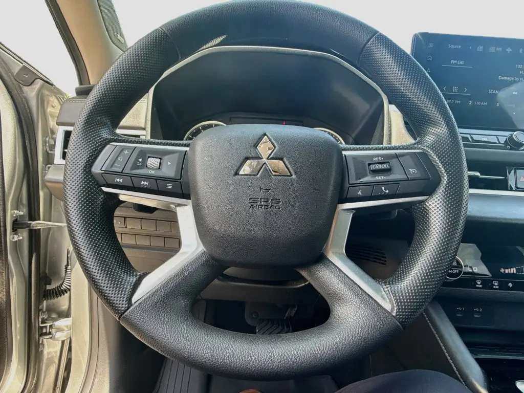 2025 Mitsubishi Outlander - $25,952