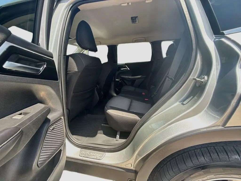 2025 Mitsubishi Outlander - $25,952
