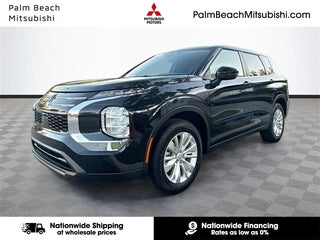 2026 Mitsubishi Outlander with Black Diamond Exterior