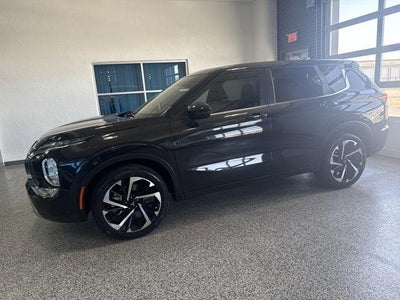 Photo of a 2024 Mitsubishi Outlander SE 4DR SUV for sale