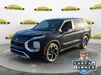 Photo of a 2024 Mitsubishi Outlander SE 4DR SUV for sale