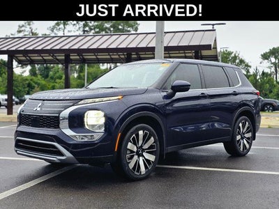 Photo of a 2025 Mitsubishi Outlander SE 4DR SUV for sale