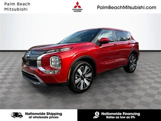 2025 Mitsubishi Outlander with Red Diamond Exterior