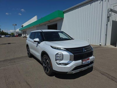 Photo of a 2024 Mitsubishi Outlander SE 4DR SUV for sale