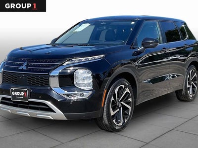 Photo of a 2024 Mitsubishi Outlander SE 4DR SUV for sale