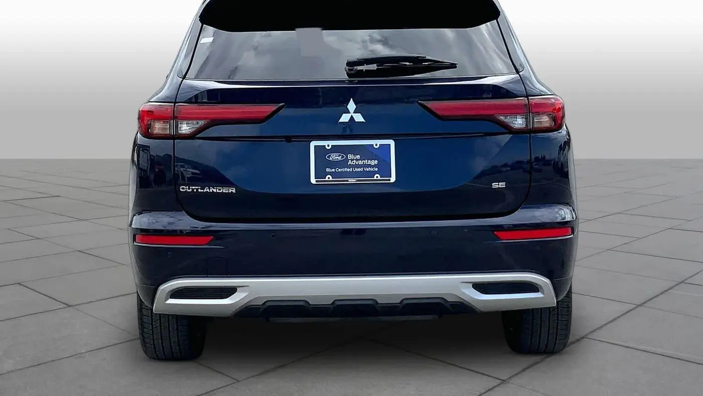 2024 Mitsubishi Outlander SE