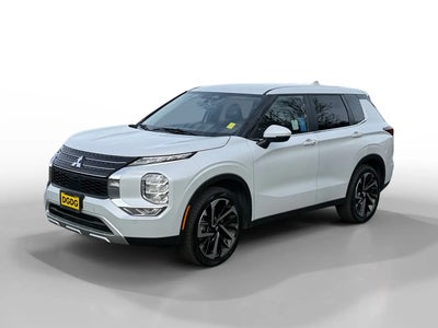 2024 Mitsubishi Outlander SE 4DR SUV