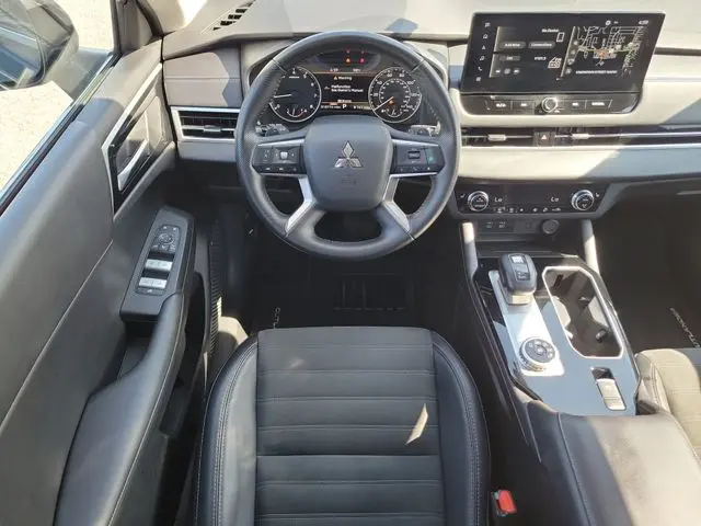 2025 Mitsubishi Outlander - $25,652