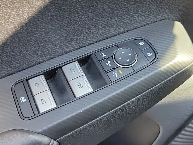 2025 Mitsubishi Outlander - $25,652