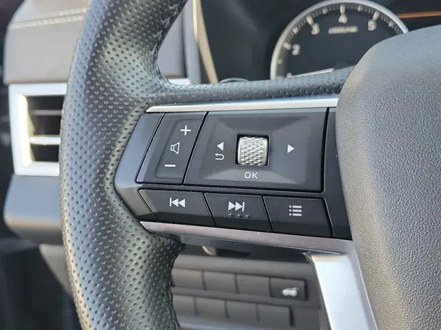 2025 Mitsubishi Outlander - $25,652