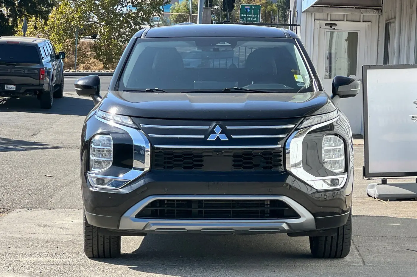 2025 Mitsubishi Outlander - $23,500