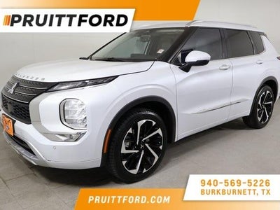 Photo of a 2022 Mitsubishi Outlander SEL 4DR SUV for sale