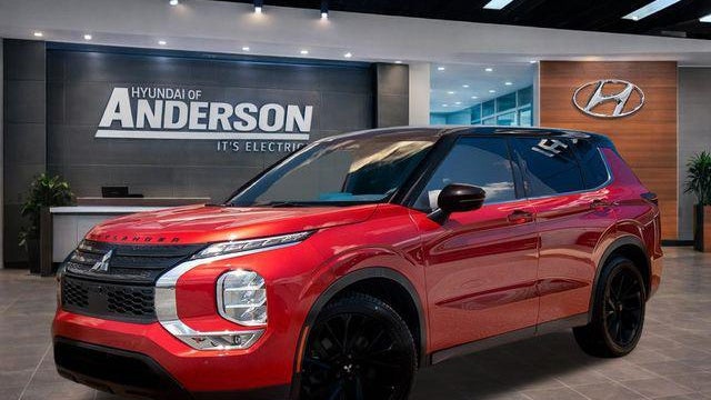Preowned 2023 Mitsubishi Outlander SE for Sale
