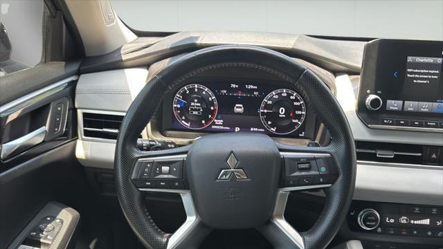 2023 Mitsubishi Outlander SE