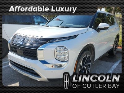 Photo of a 2024 Mitsubishi Outlander SE 4DR SUV for sale