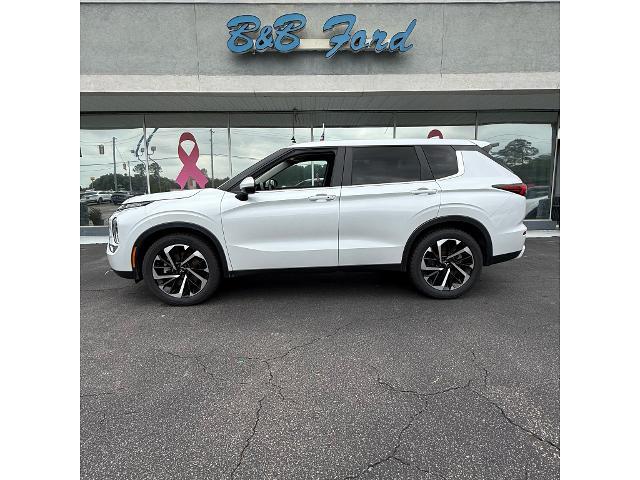 2024 Mitsubishi Outlander - $26,900