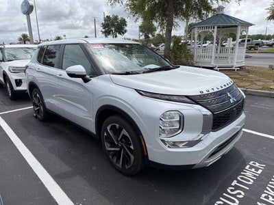 2024 Mitsubishi Outlander SE 4DR SUV