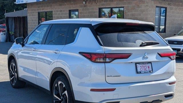 2024 Mitsubishi Outlander SE
