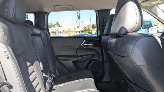 2024 Mitsubishi Outlander SE