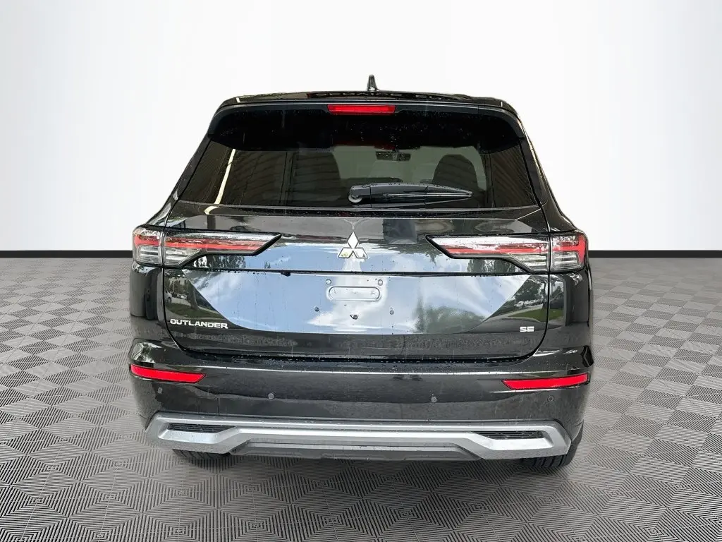2025 Mitsubishi Outlander - $26,507