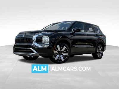 Photo of a 2025 Mitsubishi Outlander SE 4DR SUV for sale