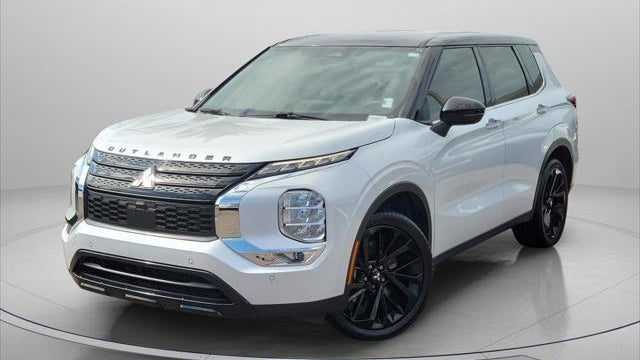 Preowned 2023 Mitsubishi Outlander SE for Sale