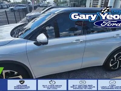 Photo of a 2023 Mitsubishi Outlander SE 4DR SUV for sale