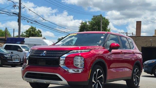 2024 Mitsubishi Outlander SE