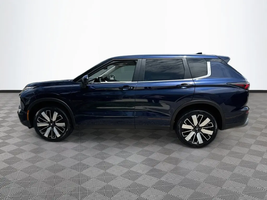 2025 Mitsubishi Outlander - $26,655