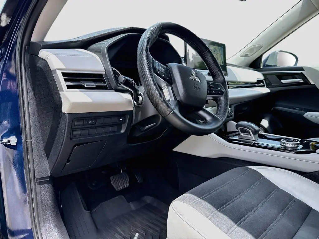 2025 Mitsubishi Outlander - $26,655