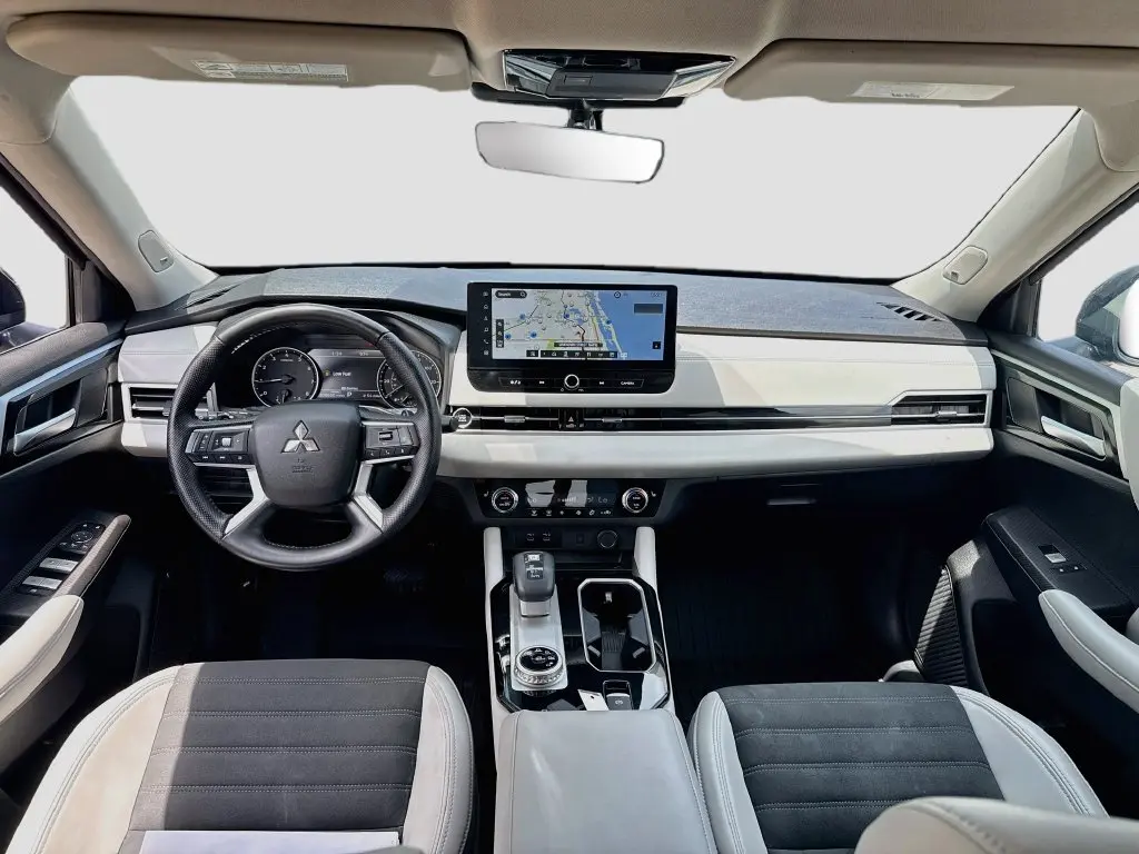 2025 Mitsubishi Outlander - $26,655
