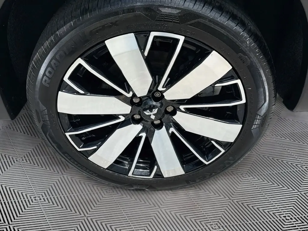 2025 Mitsubishi Outlander - $26,655
