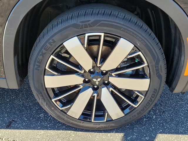 2025 Mitsubishi Outlander - $28,999