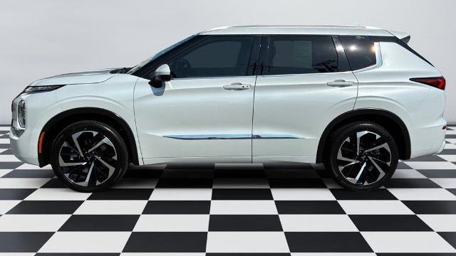 2022 Mitsubishi Outlander SEL Special Edition