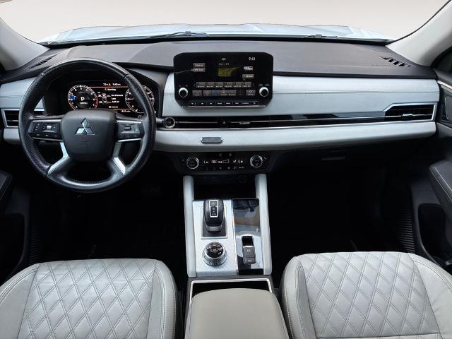 2022 Mitsubishi Outlander - $20,202