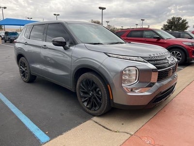 Photo of a 2024 Mitsubishi Outlander SE 4DR SUV for sale