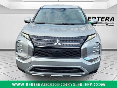 Photo of a 2024 Mitsubishi Outlander SE 4DR SUV for sale